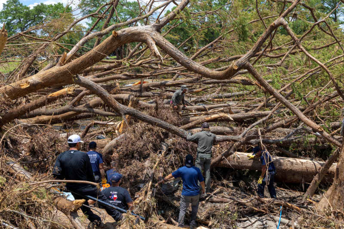 Texas officials deflect mounting  questions about response to flood
